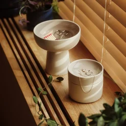 Piensisustus-IITTALA Kannellinen rasia 11x10 cm beige