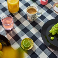 Lautaset-IITTALA Lautanen 15cm musta