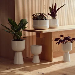 Kukkaruukut-IITTALA Ruukku jalallinen S korkea Valkoinen